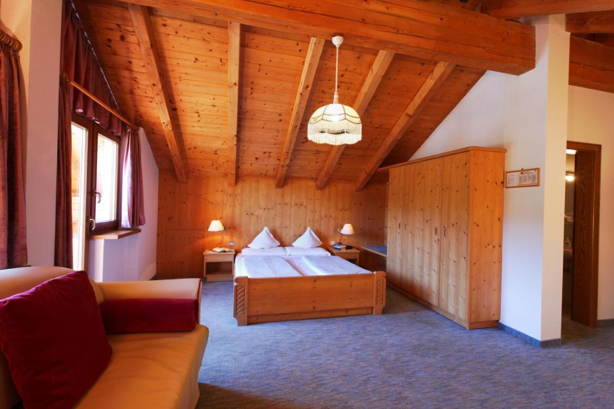 Ciasa Roby Otel San Cassiano  Dış mekan fotoğraf