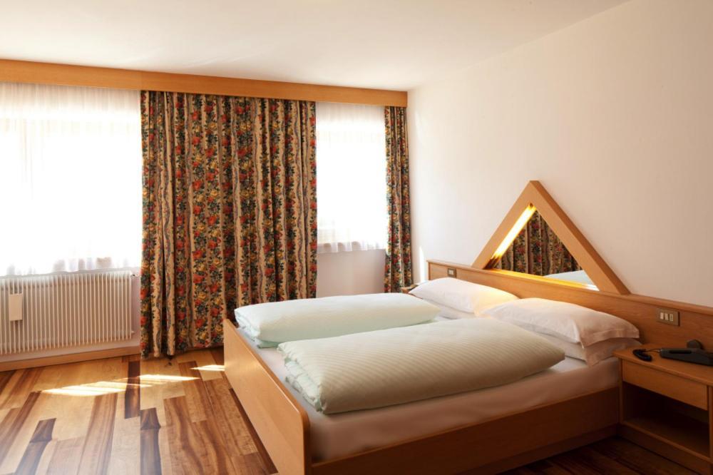 Ciasa Roby Otel San Cassiano  Dış mekan fotoğraf